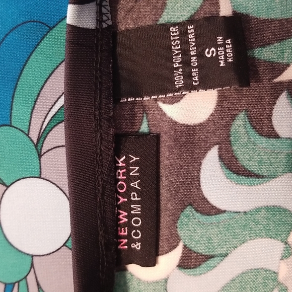 New York & Company Black/Teal/Green Printed Skirt - Picture 3 of 7